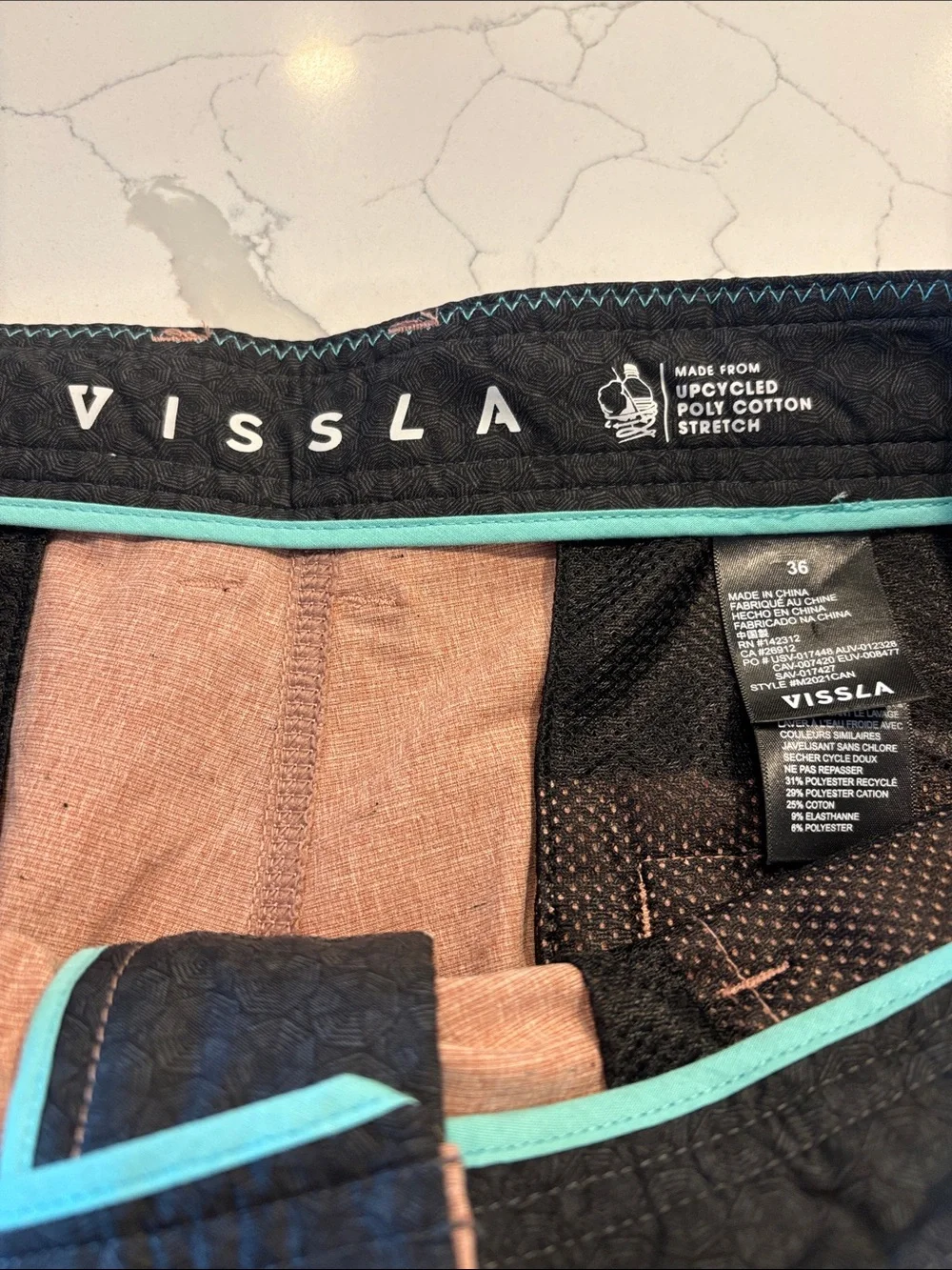 Vissla Canyons Hybrid 19” Walk Shorts ~ 36 ~ Rusty Red - Picture 5 of 10